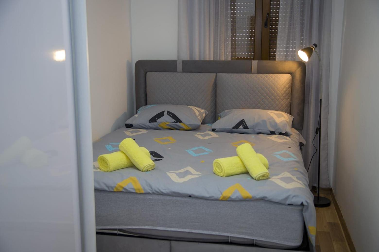 Apartmani Kamelia โมสตาร์ ภายนอก รูปภาพ