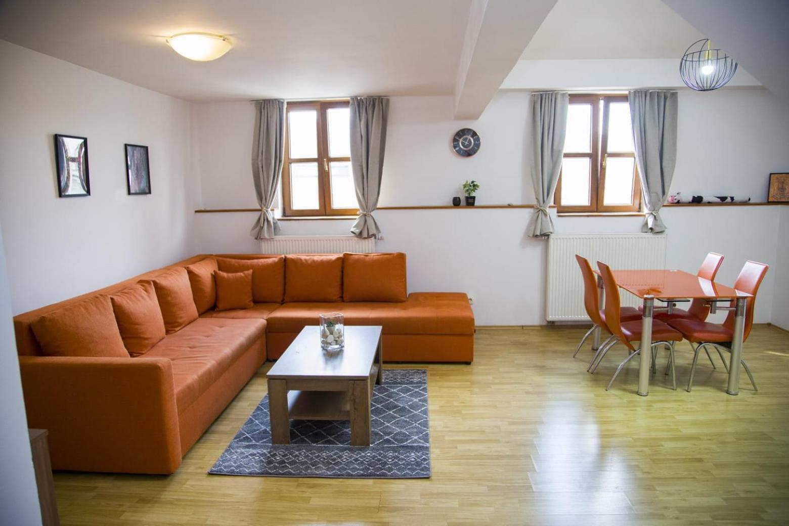 Apartmani Kamelia โมสตาร์ ภายนอก รูปภาพ