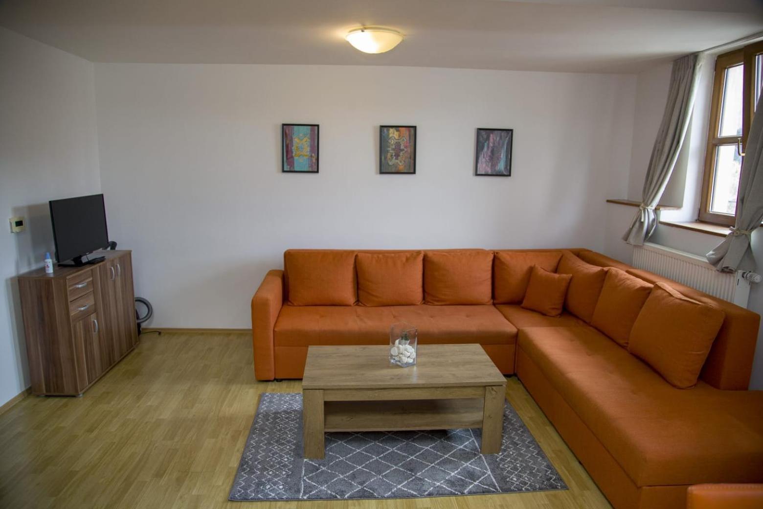 Apartmani Kamelia โมสตาร์ ภายนอก รูปภาพ