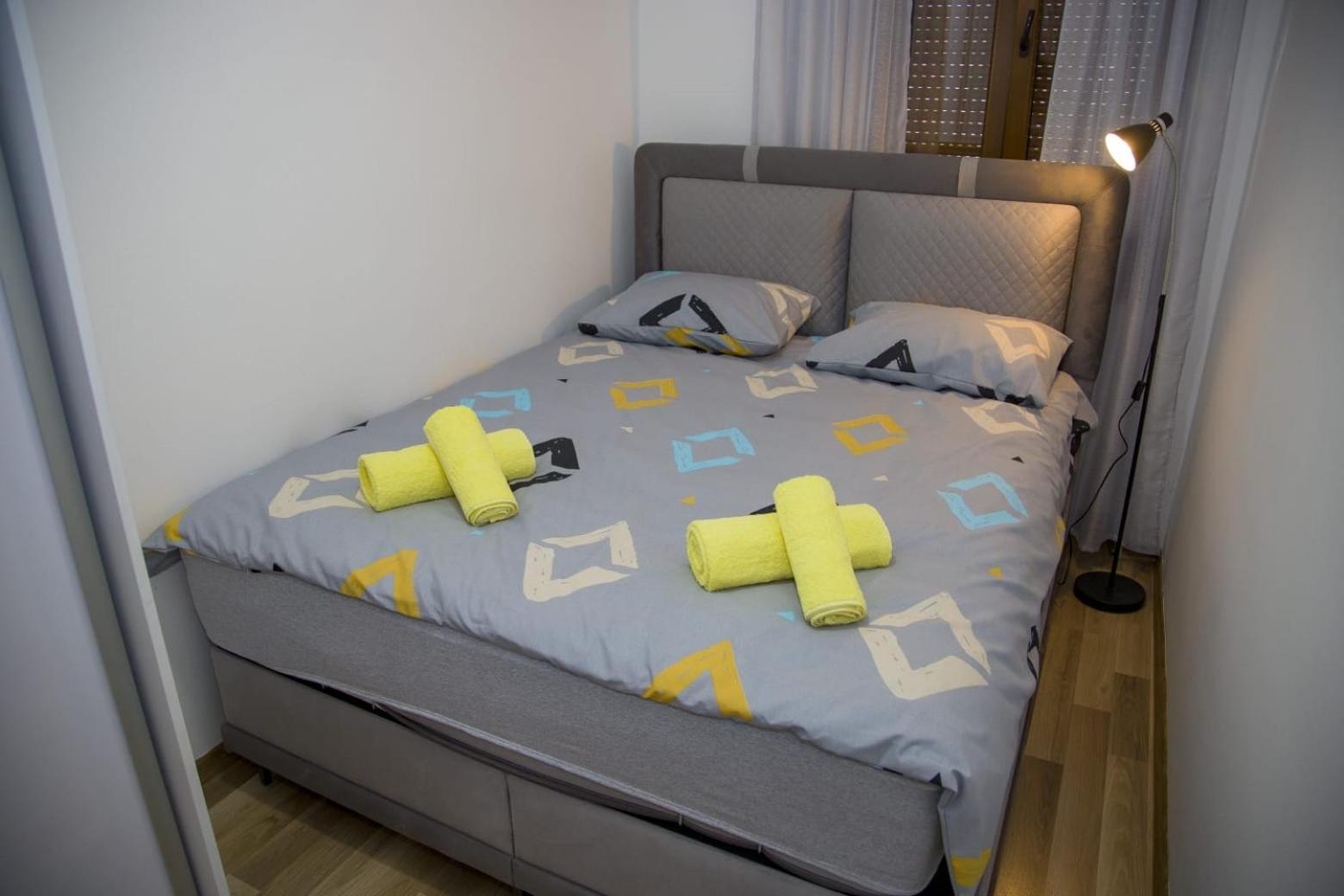 Apartmani Kamelia โมสตาร์ ภายนอก รูปภาพ